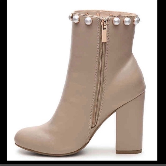 PEARL TRIM BLOCK HEEL BOOT - Picture 3 of 6